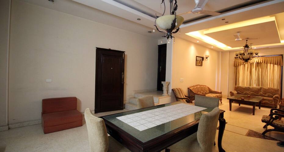 TG Stays South Ext. Part 2, New Delhi 4
